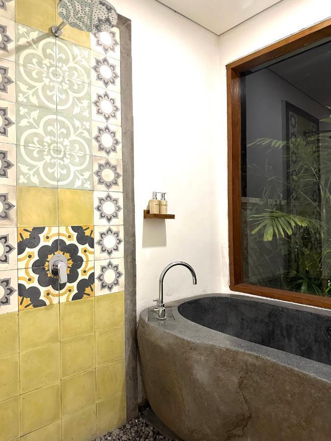 Gyanesh Villa Ubud Buitenkant foto