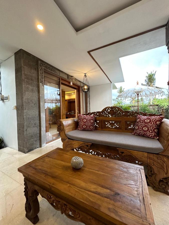 Gyanesh Villa Ubud Buitenkant foto